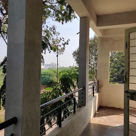 Rajlakshmi Niwas Apartman Szolápur Kültér fotó