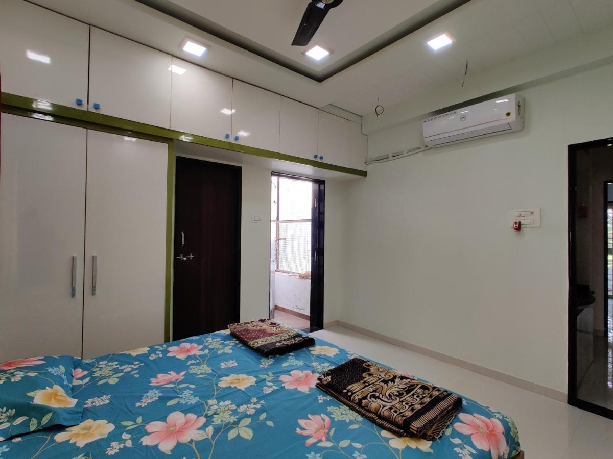 Rajlakshmi Niwas Apartman Szolápur Kültér fotó